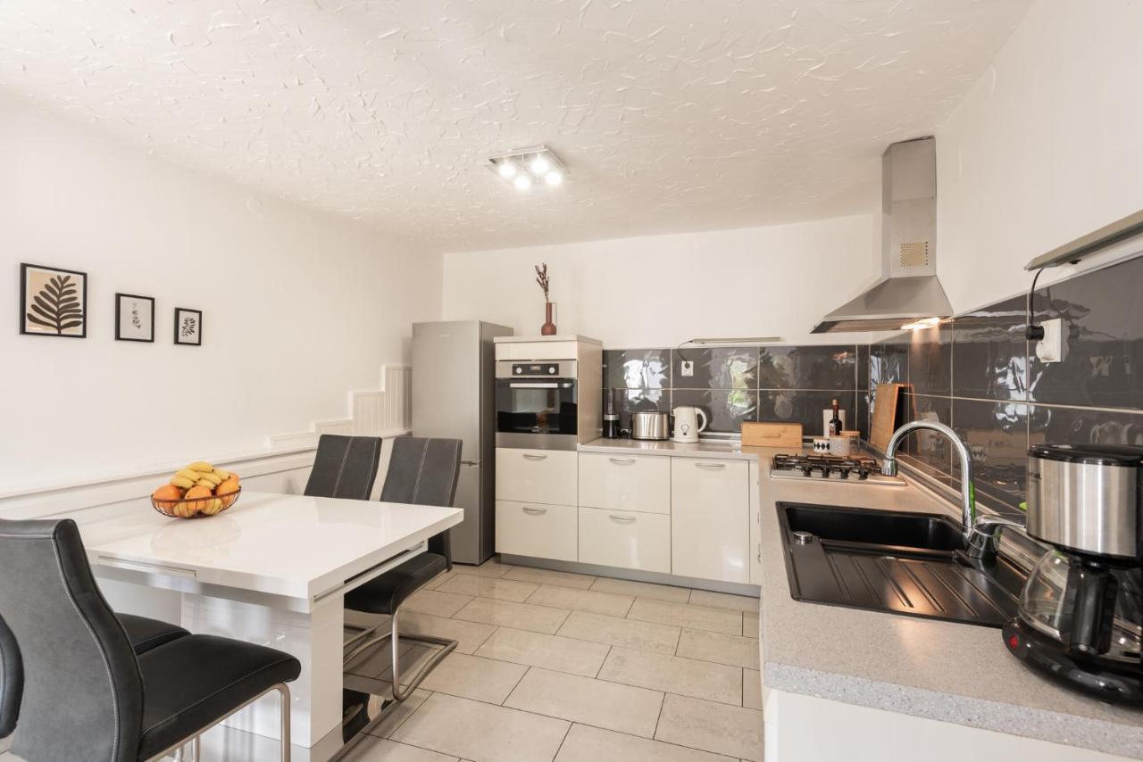 Apartment N&T Pula Extérieur photo